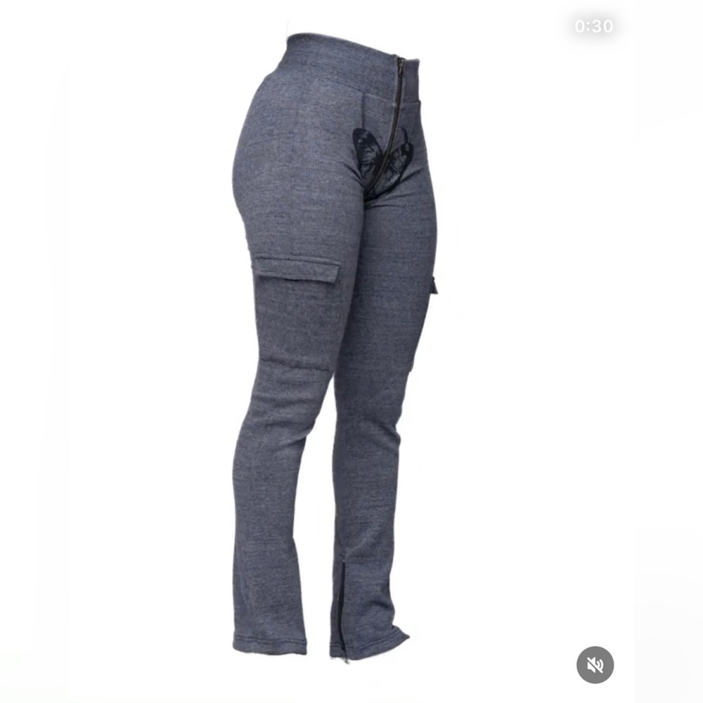 Tordrobes Crotch zip up butterfly pants.